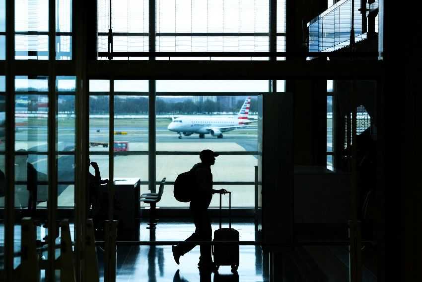 Los vuelos y hoteles más caros dividen los viajes de verano en los Estados Unidos entre los que tienen y los que no tienen
